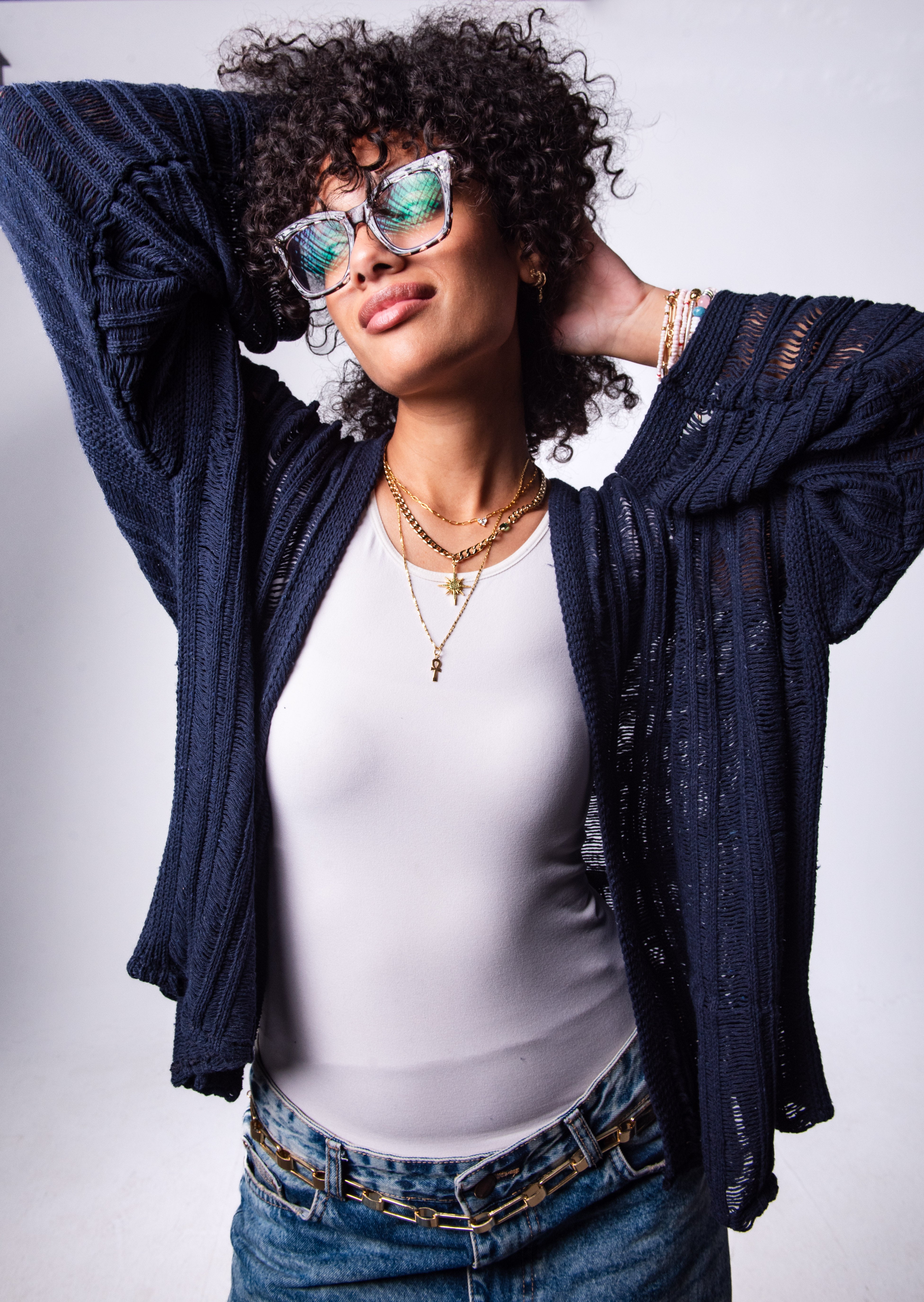 Velawrap in Indigo Blue.