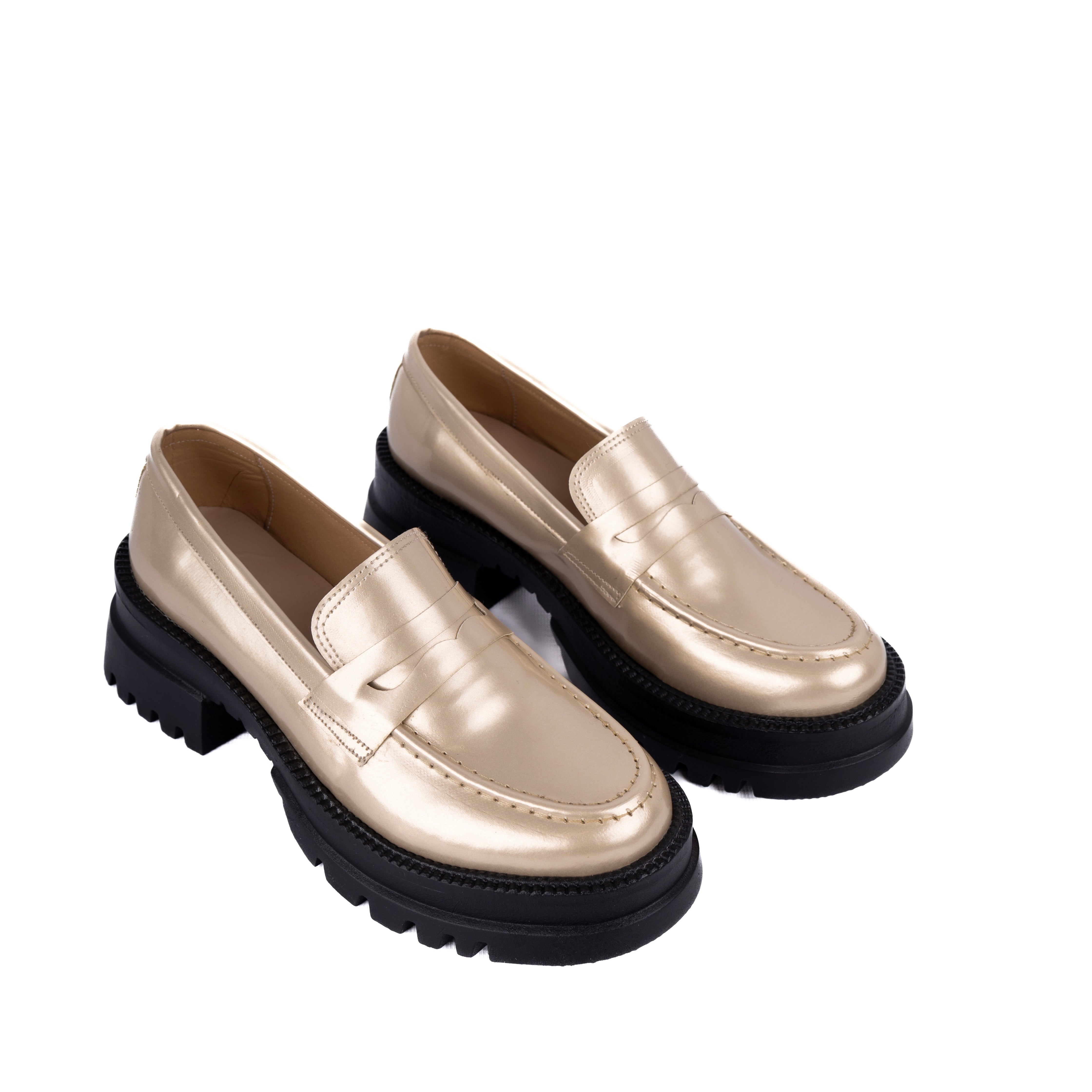 Gold Tip top Loafers