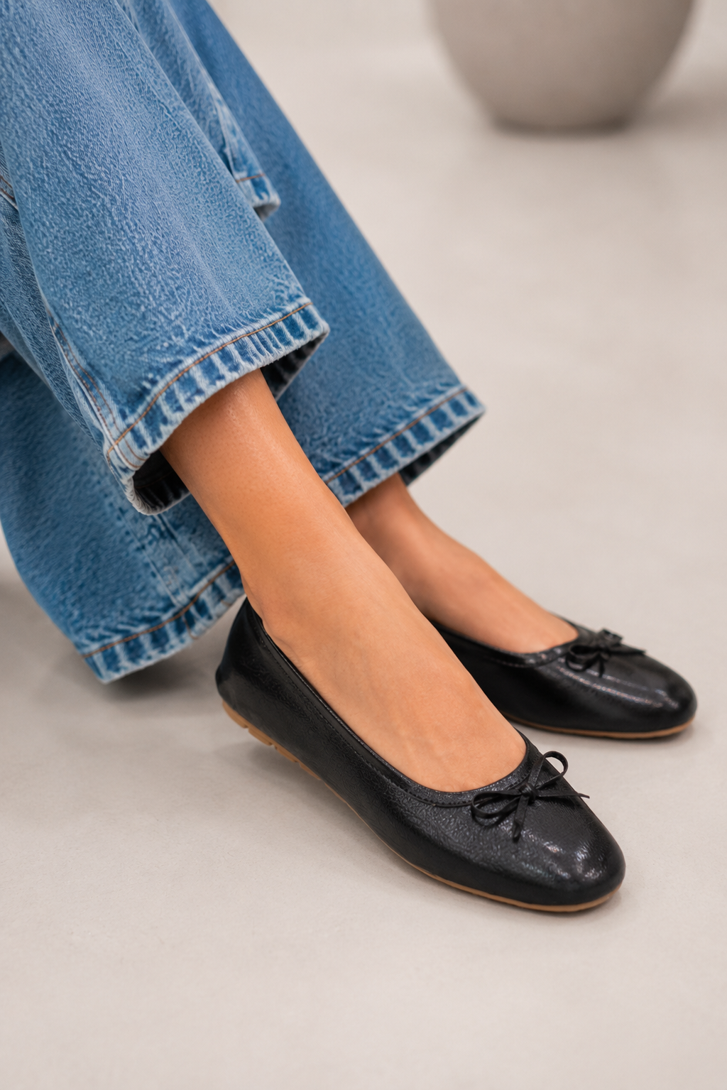 Minella - Black