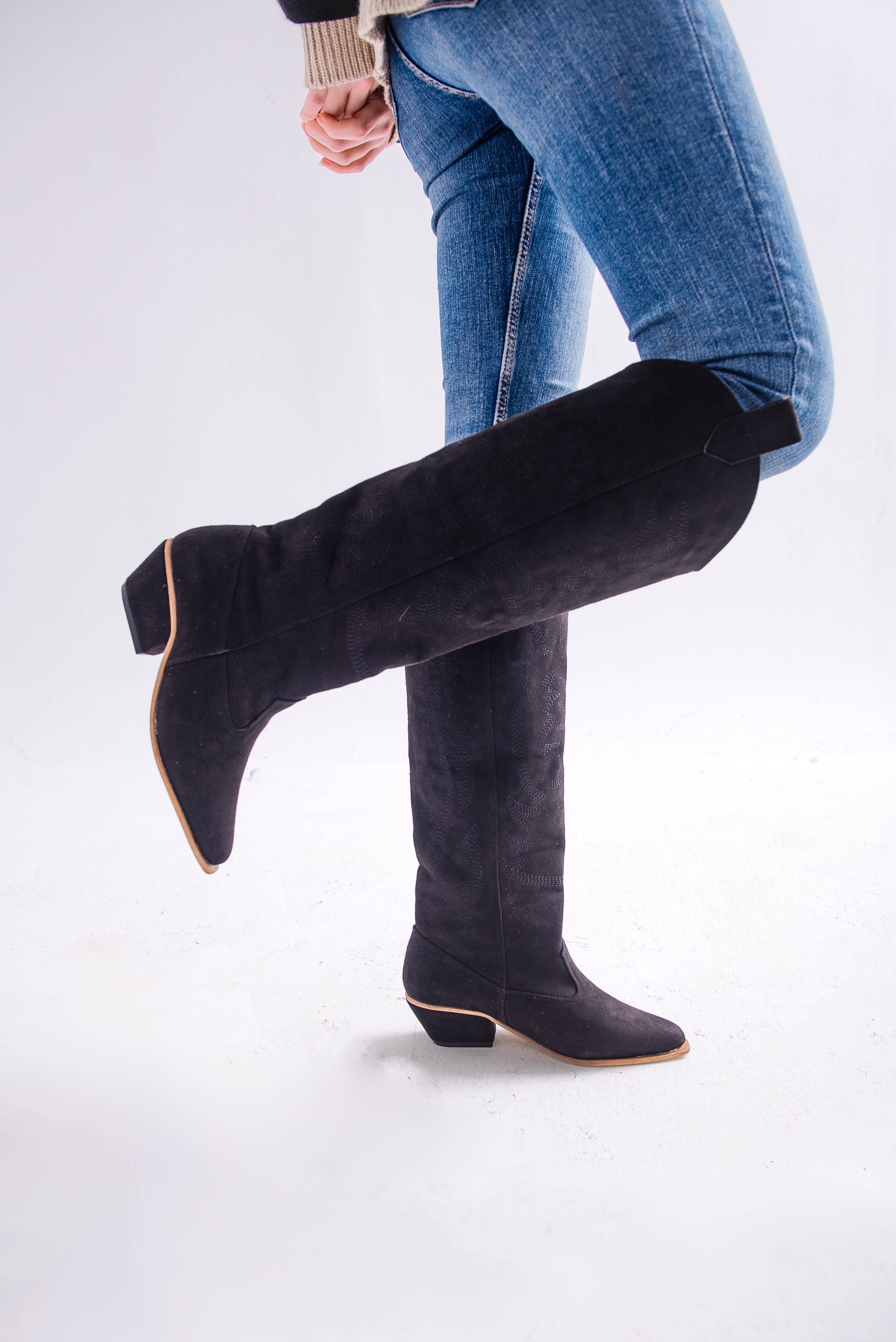 Black Sierra Boots
