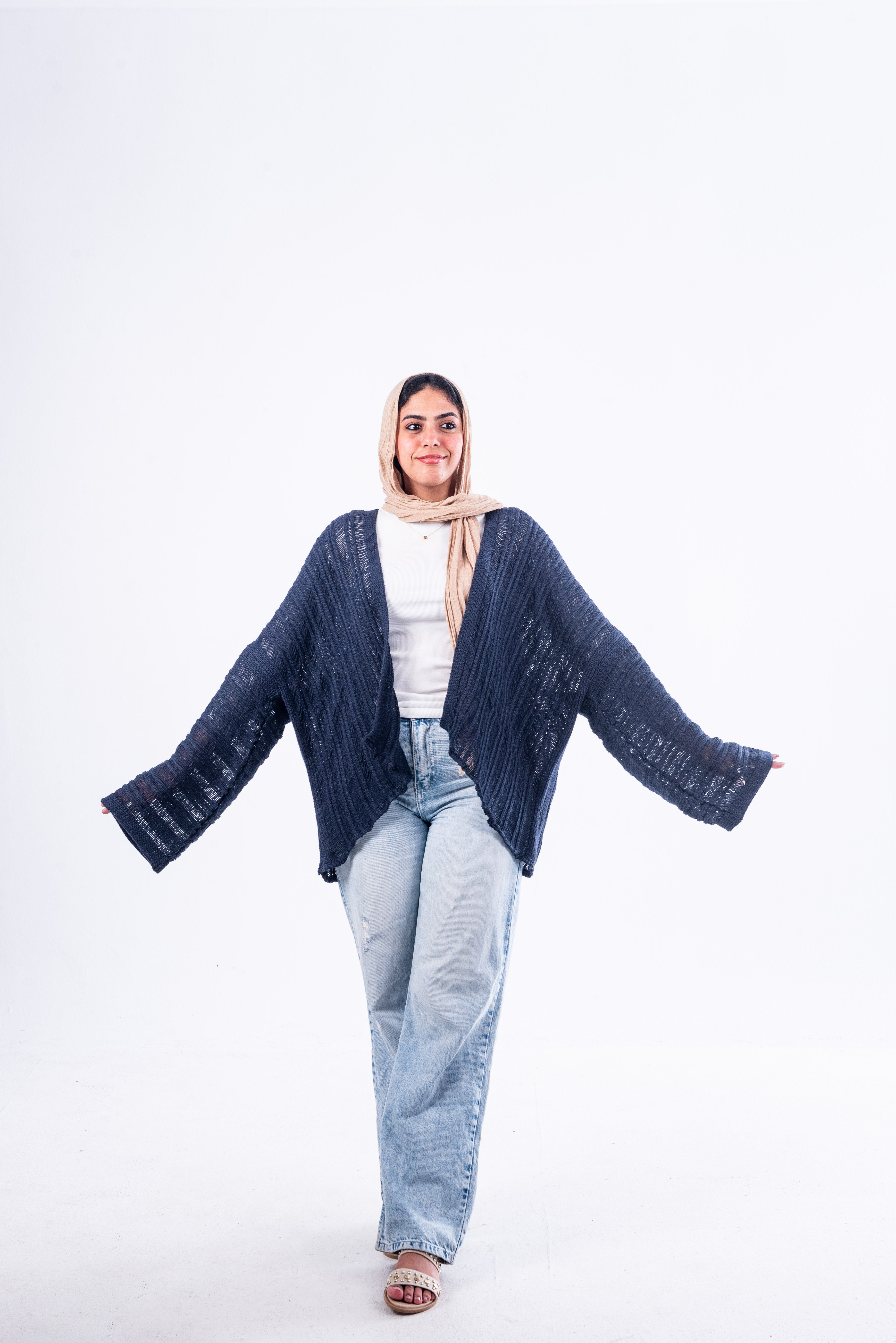 Velawrap in Indigo Blue.
