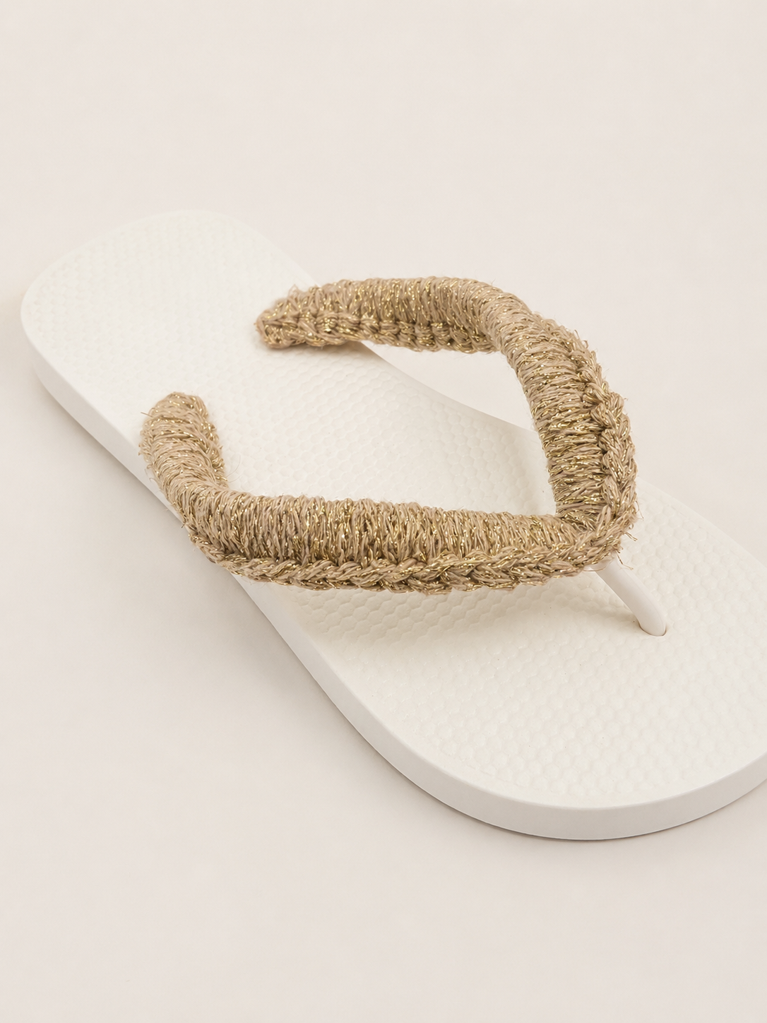 Solis Slips