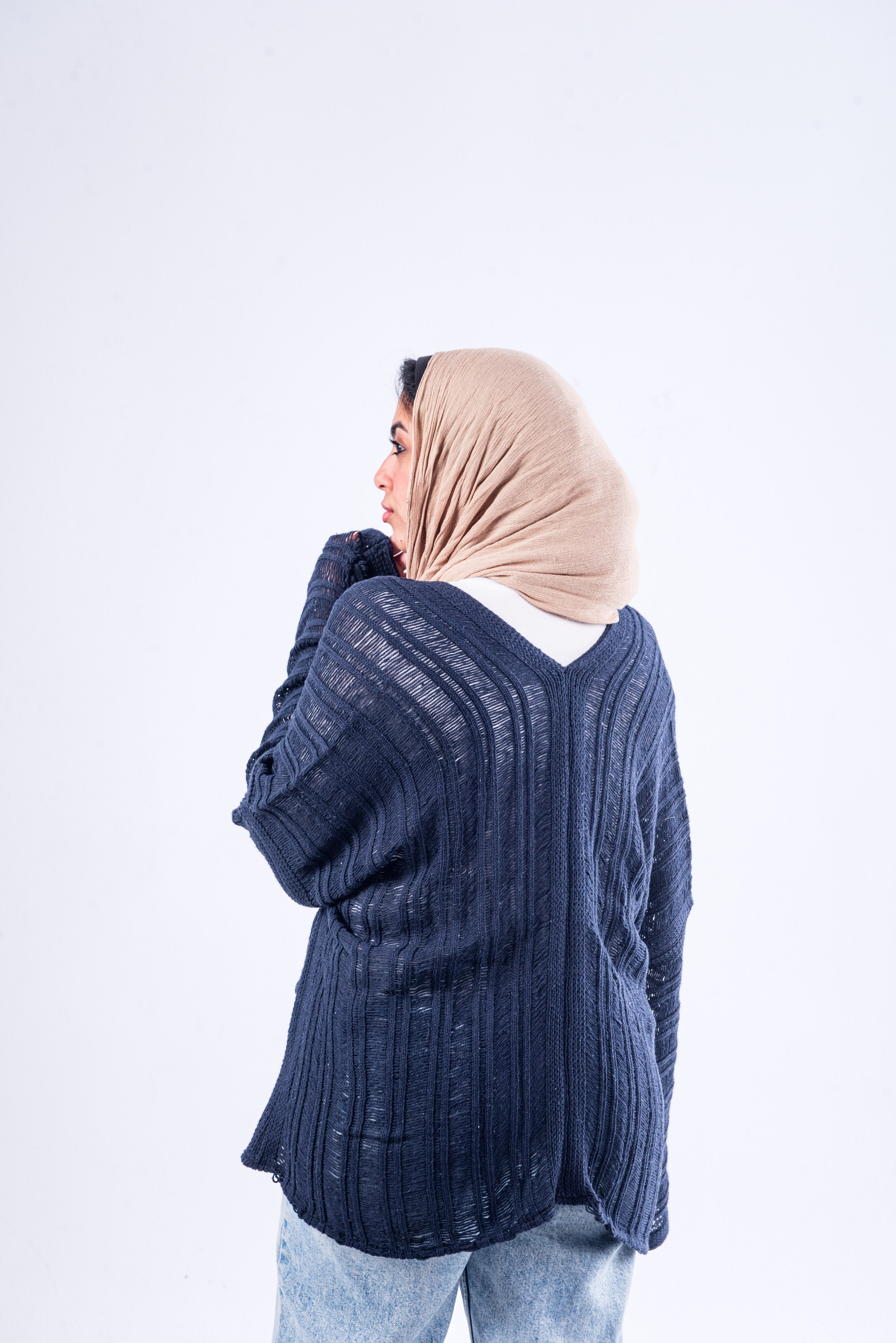Velawrap in Indigo Blue.