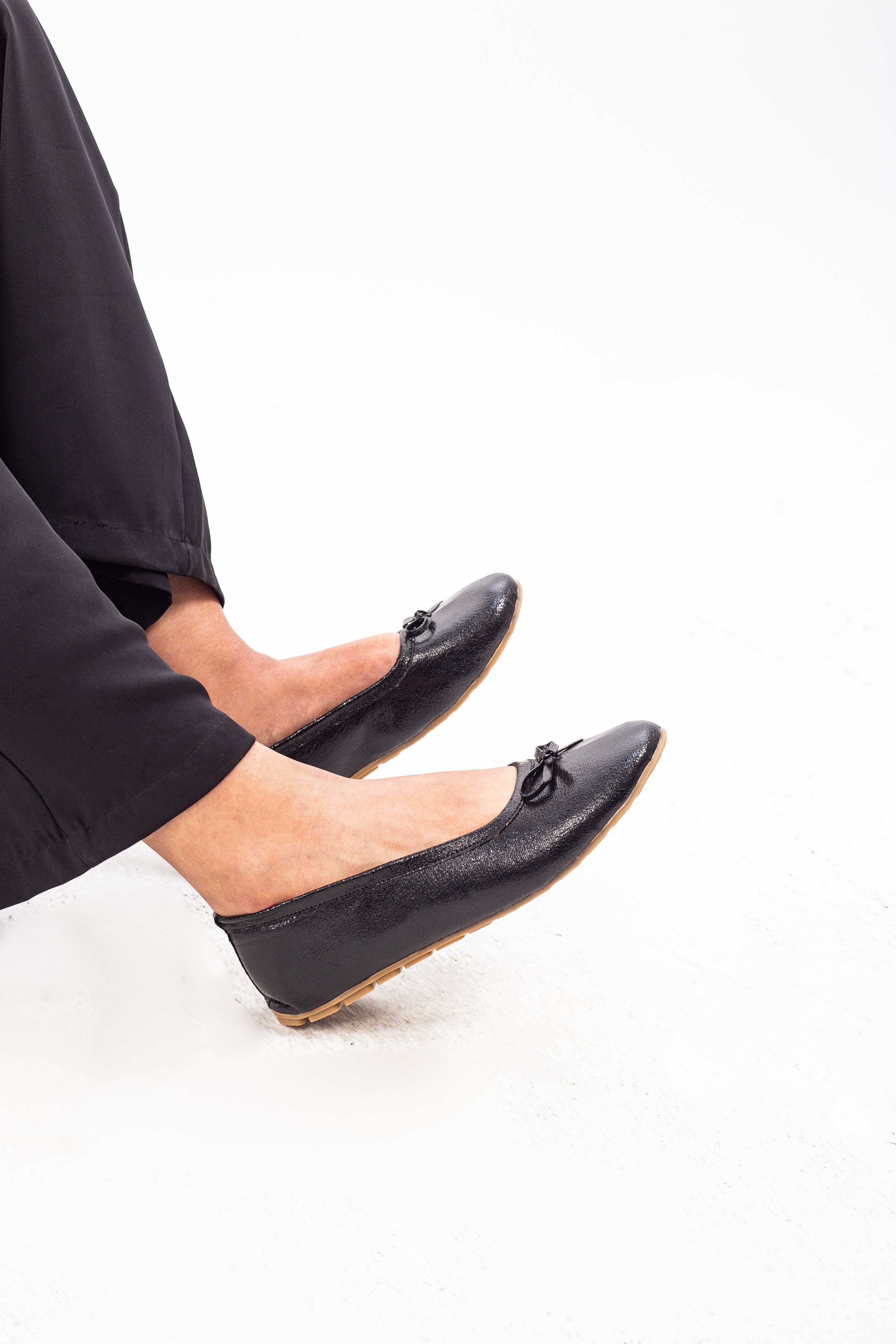 Minella - Black