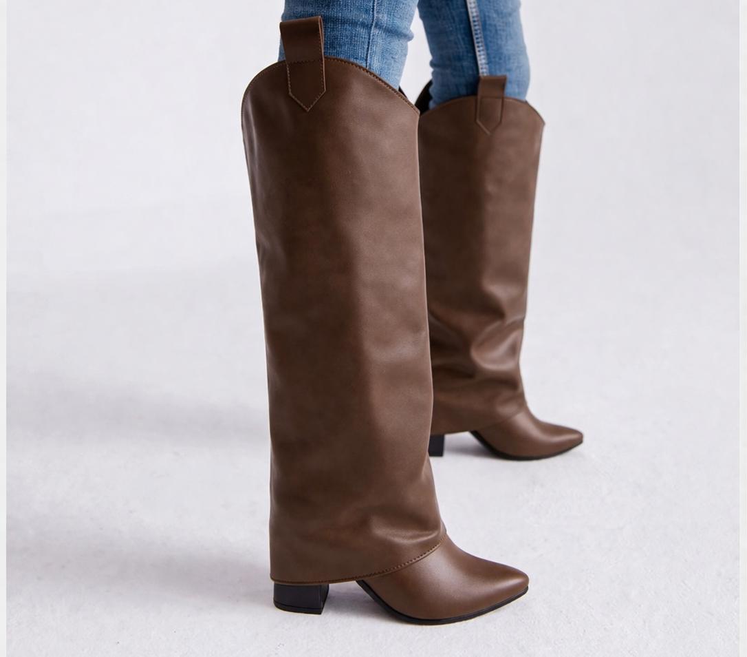 Prime Rodeo in Brown
