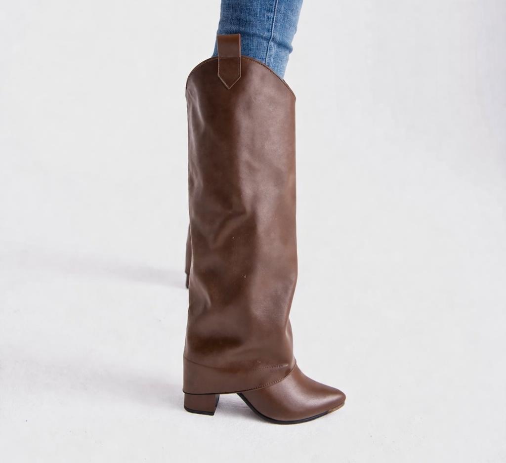 Prime Rodeo in Brown